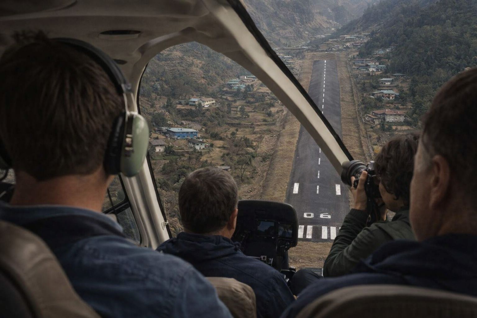helicopter flight to lukla