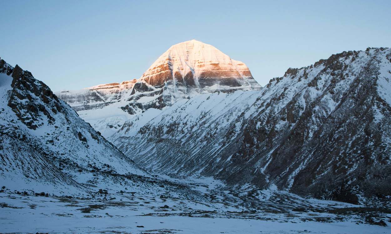 Golden Image of Mt Kailash: Kailash Mansarovar Yatra by Helicopter from Kathmandu